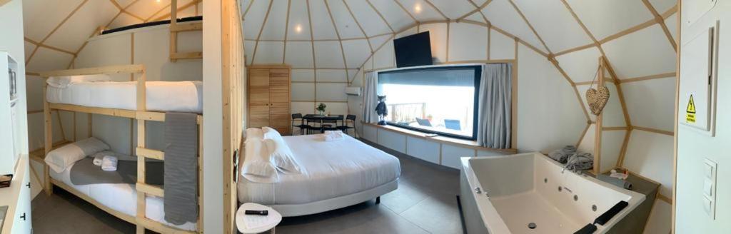 מלון באיונה Glamping Do Mar מראה חיצוני תמונה